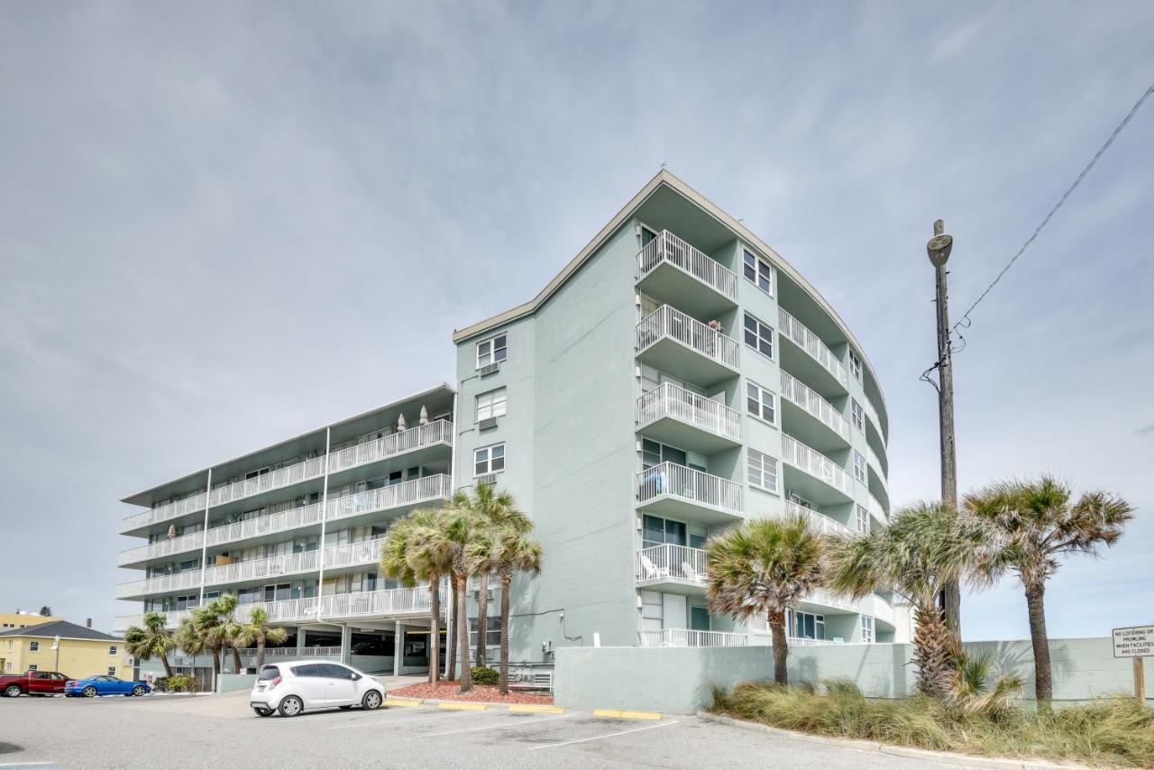 Updated Daytona Beach Oceanfront Studio! Exterior photo