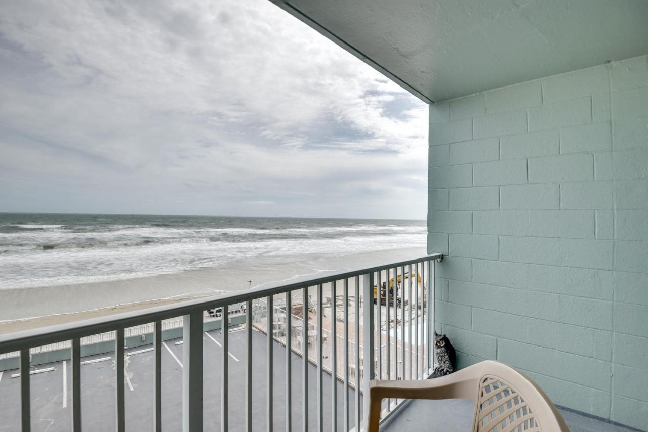 Updated Daytona Beach Oceanfront Studio! Exterior photo